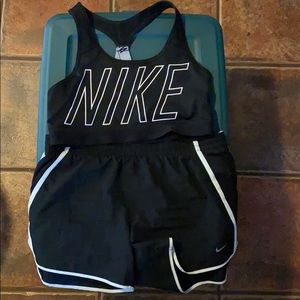 Workout Gear Black & white just do it! Nike